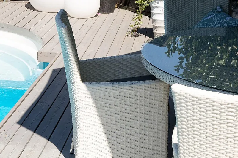 Malin Karmstol Utomhus - Vit - Utemöbler & utemiljö - Balkong & altan - Balkongmöbler - Balkongstol