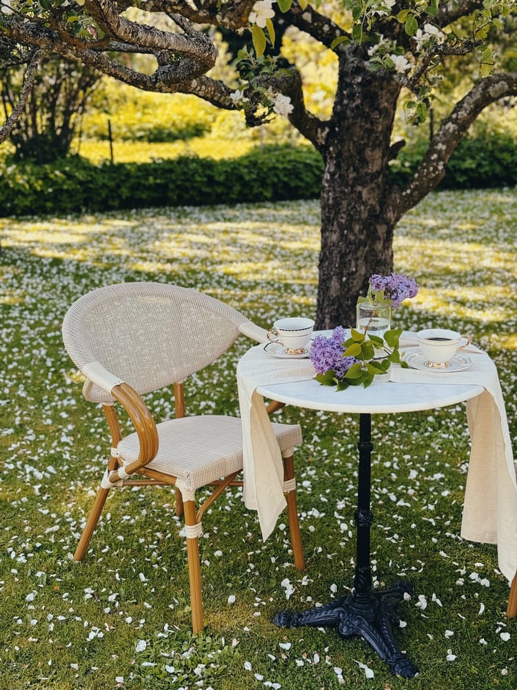 Bord Hillerstorp Glimminge Ø60 cm - Svart - Utemöbler & utemiljö - Balkong & altan - Balkongmöbler - Balkongbord