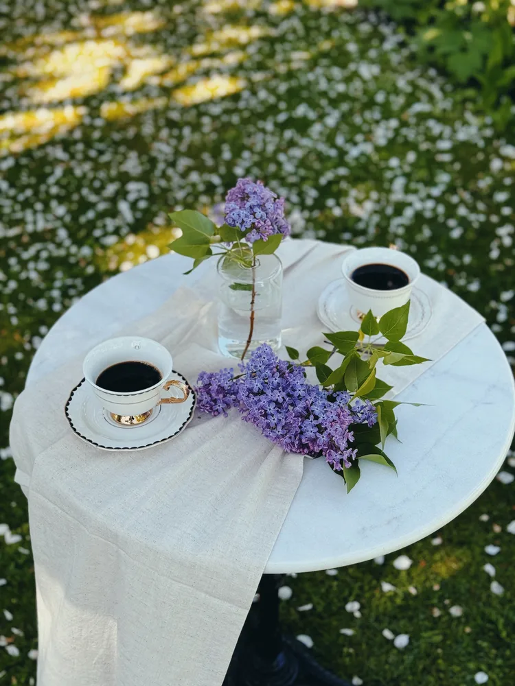 Bord Hillerstorp Glimminge Ø60 cm - Svart - Utemöbler & utemiljö - Balkong & altan - Balkongmöbler - Balkongbord