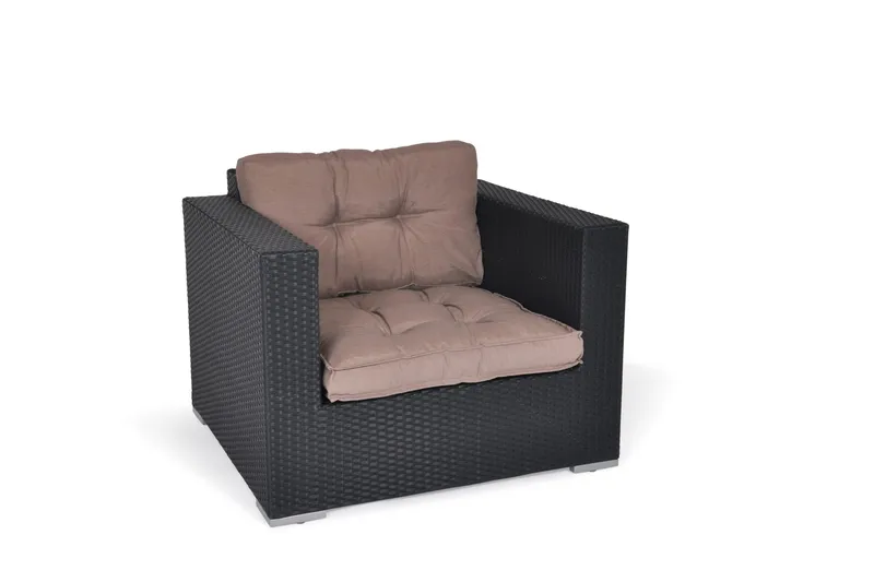 Julia Ryggdyna Brun, Fritab