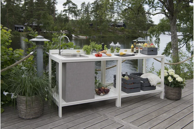 Hillerstorp Läckö Utekök med Vask + Arbetsbänk - Vit - Utemöbler & utemiljö - Grill & utekök - Utekök - Bygg ditt eget utekök