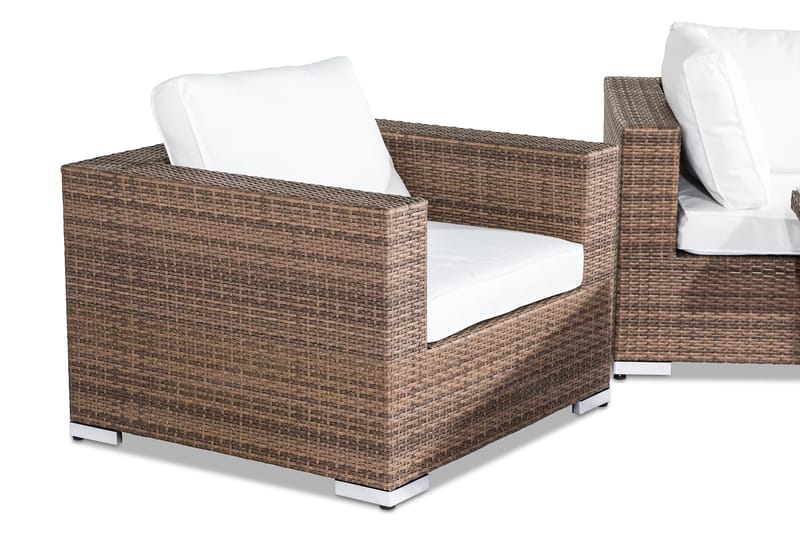 Bahamas Loungegrupp utomhus - Soffgrupp till uteplats 4-sits - Loungeset konstrotting utemöbler - 2 fåtöljer - Sand / Brun / VIta dynor - Utemöbler & utemiljö - Loungemöbler - Loungeset & loungegrupp