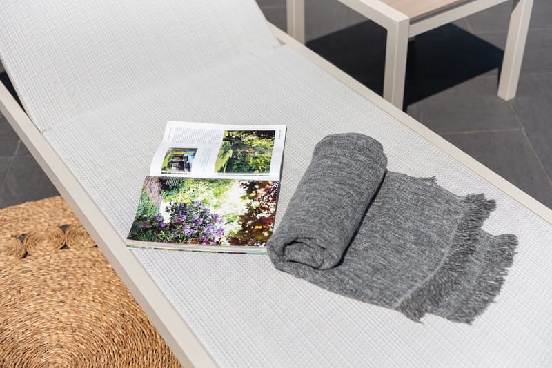 Solsäng för utomhusbruk Urbanite solsäng med hjul - grå - Utemöbler & utemiljö - Loungemöbler - Solbädd