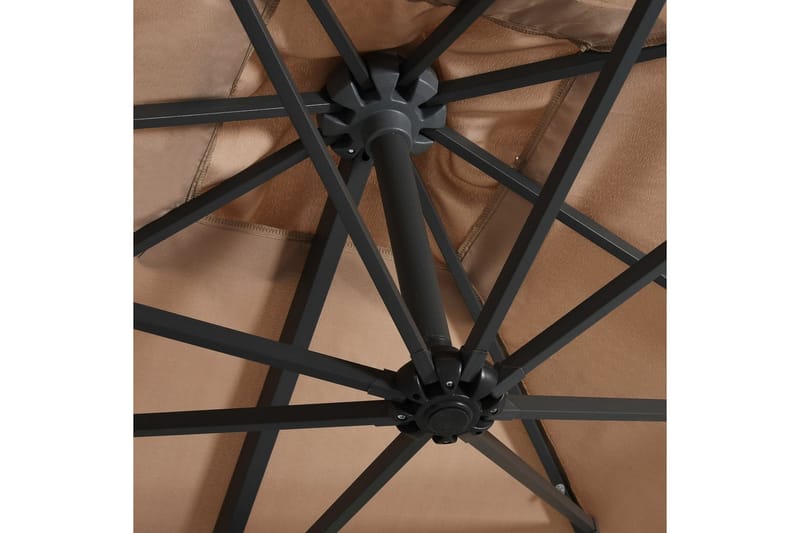 Frihängande parasoll med LED och stålstång 250x250 cm taupe - Brun - Hängparasoll