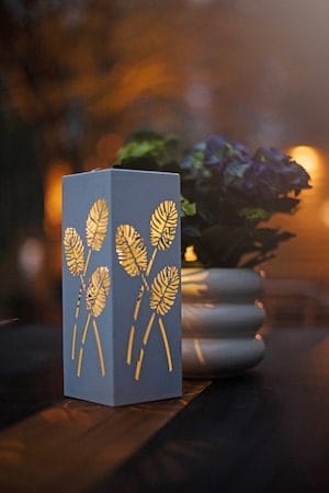 Albaleaf Solcellspinne 90 cm - vit - Utemöbler & utemiljö - Trädgårdsdekoration & utemiljö - Trädgårdsbelysning