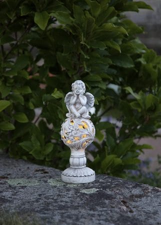 Angel Solcellsdekoration 27 cm - beige - Utemöbler & utemiljö - Trädgårdsdekoration & utemiljö - Trädgårdsfigurer & trädgårdsprydnad