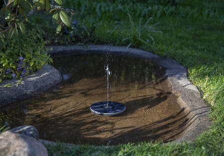 Fountain Solcellsdekoration 16 cm - svart - Utemöbler & utemiljö - Trädgårdsdekoration & utemiljö - Damm & fontän - Trädgårdsfontän
