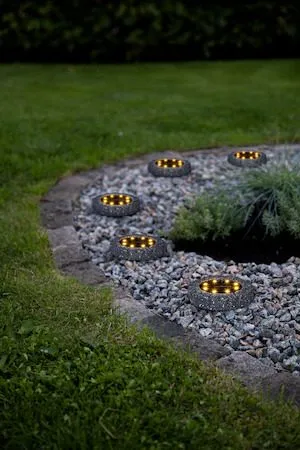 Lawnlight 2 pack SolcellsSpotlight 11 cm - grå med vita prickar - Utemöbler & utemiljö - Trädgårdsdekoration & utemiljö - Trädgårdsbelysning