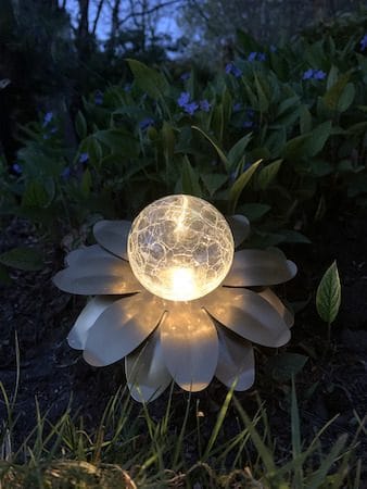 Lilly Solcellsdekoration 130 cm - guld - Utemöbler & utemiljö - Trädgårdsdekoration & utemiljö - Trädgårdsbelysning