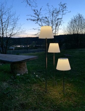 Solini Solcellslampa 90 cm - vit/silver - Utemöbler & utemiljö - Trädgårdsdekoration & utemiljö - Trädgårdsbelysning