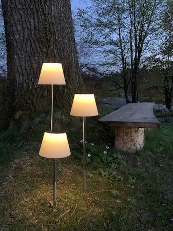 Solini Solcellslampa 90 cm - vit/silver - Utemöbler & utemiljö - Trädgårdsdekoration & utemiljö - Trädgårdsbelysning