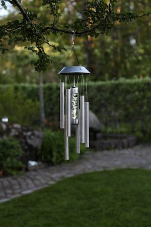Bubbly Solcellsvindspel 35 cm - silver - Utemöbler & utemiljö - Trädgårdsdekoration & utemiljö - Trädgårdsfigurer & trädgårdsprydnad