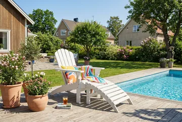 Landet Däckstol utomhus i akacia trä - Vit - Utemöbler & utemiljö - Utestol & trädgårdsstol - Solstol - Däckstol