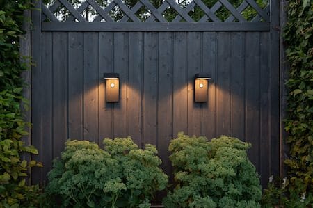 Vici Solcellsvägglykta 9 cm - svart - Utemöbler & utemiljö - Trädgårdsdekoration & utemiljö - Trädgårdsbelysning