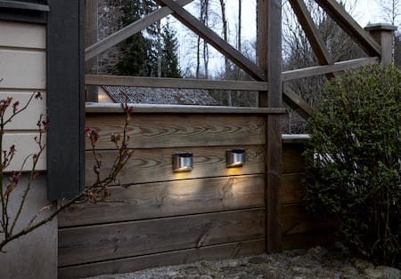 Wally 2 pack Solcellsvägglykta 10 cm - silver - Utemöbler & utemiljö - Trädgårdsdekoration & utemiljö - Trädgårdsbelysning