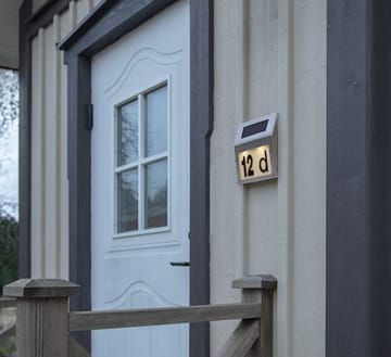 Wally Solcellsvägglykta 18 cm - silver - Utemöbler & utemiljö - Trädgårdsdekoration & utemiljö - Trädgårdsbelysning
