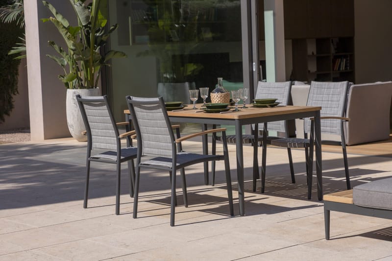 Bord för utomhusbruk TOPAZ 144 cm - trä/grå - Utemöbler & utemiljö - Utebord & trädgårdsbord - Matbord utomhus