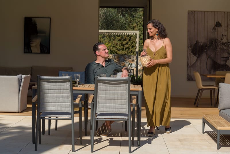 Bord för utomhusbruk TOPAZ 144 cm - trä/grå - Utemöbler & utemiljö - Utebord & trädgårdsbord - Matbord utomhus