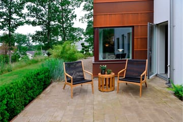 Himmelsnäs Runt Sidobord och Blombord 50 cm Trä - Brun - Utemöbler & utemiljö - Utebord & trädgårdsbord - Cafébord