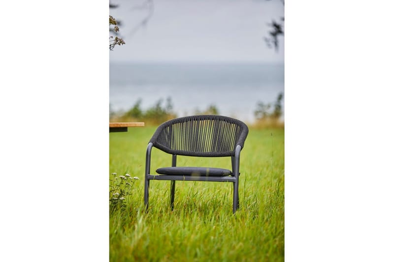 Hillerstorp Ekeryd Utebord Ø110 cm - Utemöbler & utemiljö - Utebord & trädgårdsbord - Matbord utomhus