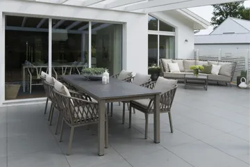 Hillerstorp Jet Set Matbord Utomhus 90 cm Beige - Beige - Utemöbler & utemiljö - Utebord & trädgårdsbord - Matbord utomhus