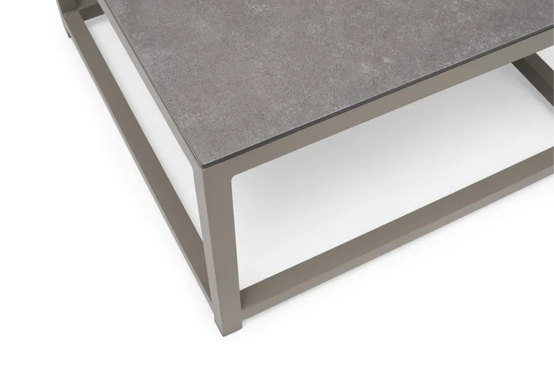 Soffbord Utomhus Hillerstorp Jet Set 70 x 70 cm Beige - Beige - Utemöbler & utemiljö - Utebord & trädgårdsbord - Loungebord & soffbord utomhus