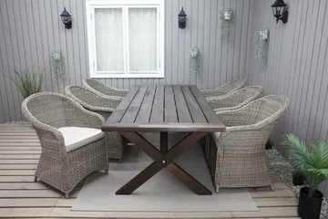 Hains Fasta Matbord Utomhus 220 cm - Brun - Utemöbler & utemiljö - Utebord & trädgårdsbord - Matbord utomhus