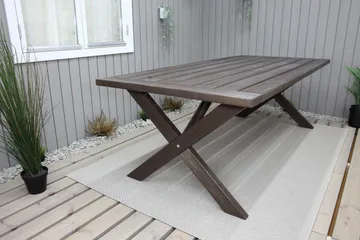 Hains Fasta Matbord Utomhus 220 cm - Brun - Utemöbler & utemiljö - Utebord & trädgårdsbord - Matbord utomhus