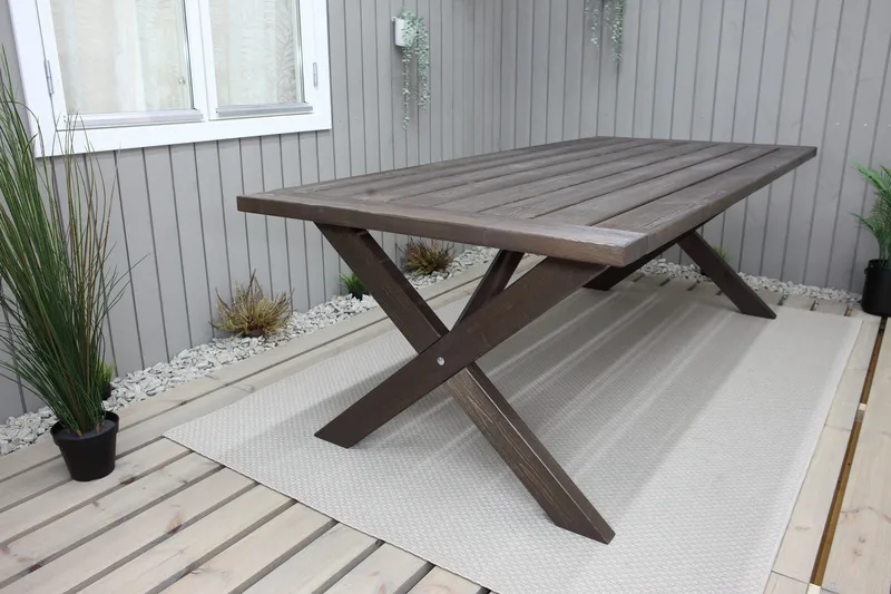 Hains Fasta Matbord Utomhus 220 cm - Brun - Utemöbler & utemiljö - Utebord & trädgårdsbord - Matbord utomhus