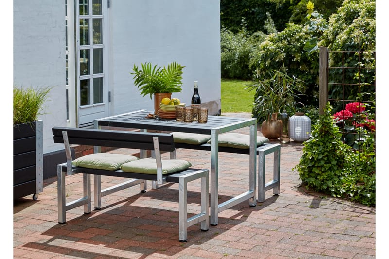 PLUS Cafébord 127 cm - Svart - Utemöbler & utemiljö - Utebord & trädgårdsbord - Matbord utomhus
