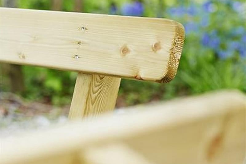 PLUS Gudrun Bord- och Picknickbord Fyrkantingt med ryggstöd - Naturell - Picknickbord