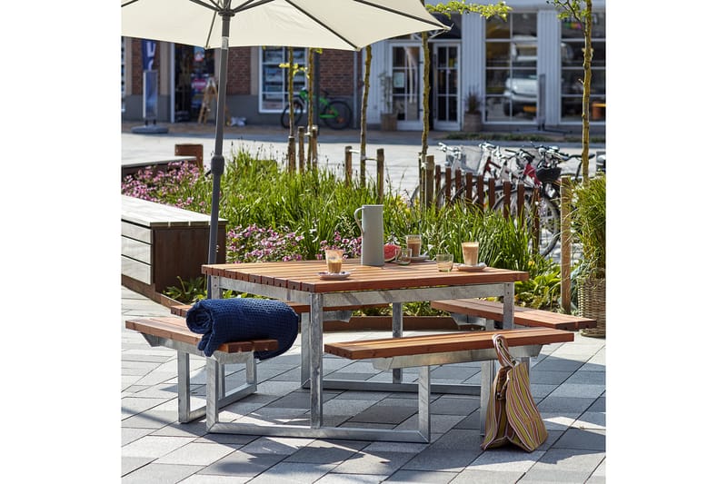 PLUS Twist Bord/Bänkset 204 cm Grundmålad Teak - Teak - Utemöbler & utemiljö - Utebord & trädgårdsbord - Picknickbord