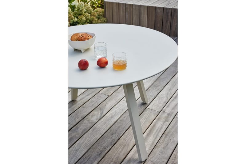 Utomhusbord Auke - Utemöbler & utemiljö - Utebord & trädgårdsbord - Matbord utomhus