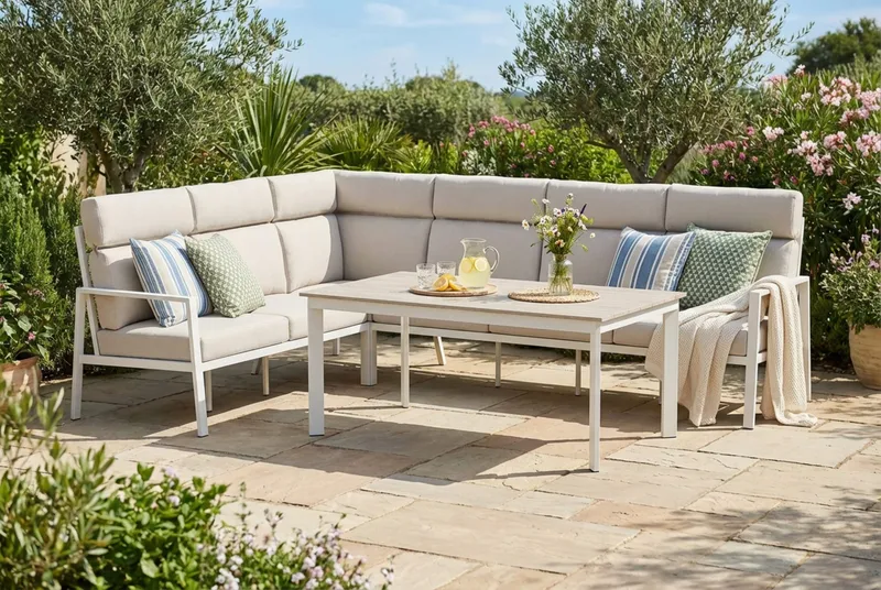 Ariany Lyx l-formad 6-sits hörnsoffa utomhus med hög rygg med beiga dynor och bord i aluminium - Beige - Utemöbler & utemiljö - Utegrupp - Soffgrupp utomhus