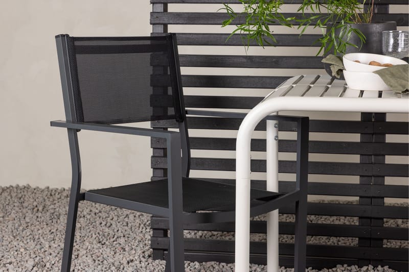 Borneo Matgrupp Utomhus + 2 Copacabana Utestolar - Beige - Utemöbler & utemiljö - Utegrupp - Matgrupp utomhus