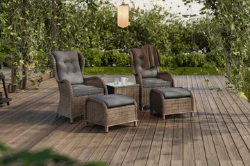 Marcus Caféset med 2 Öronlappsfåtöljer med Fotpall m Dyna - Grå - Utemöbler & utemiljö - Utegrupp - Cafegrupp & cafeset