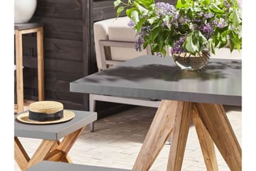 Trädgårdsset av Utebord och 4 pallar 90 x 90 cm OLBIA - Grå - Utemöbler & utemiljö - Utegrupp - Cafegrupp & cafeset