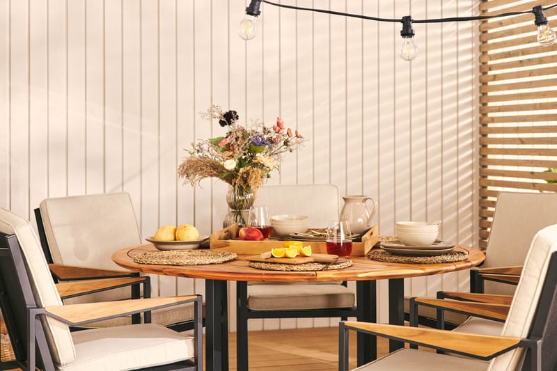 Matgrupp Utomhus Lines Rund 140 cm + 6 Matstol Östermalm - Teak/Svart - Utemöbler & utemiljö - Utegrupp - Matgrupp utomhus