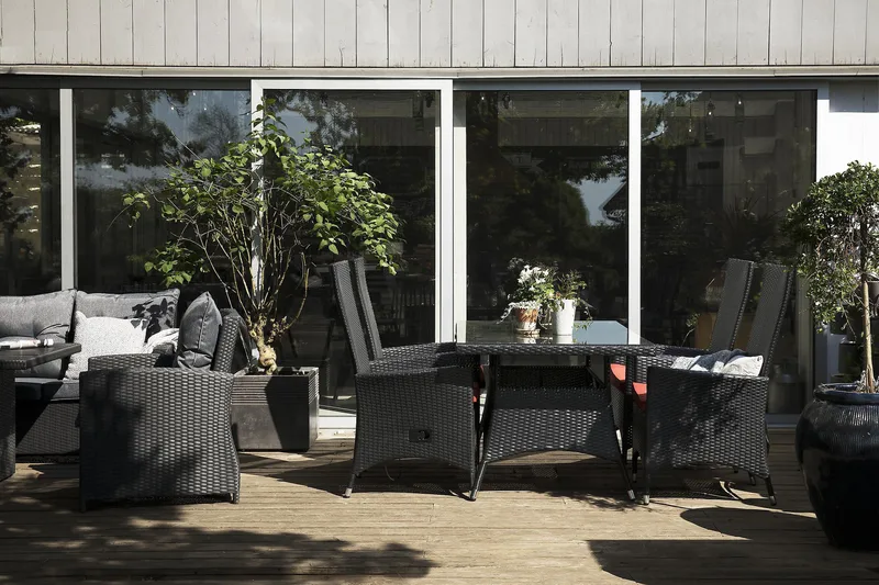 Thor Matgrupp Utomhus 140 + 4 Jenny Ställbar Fåtölj - Svart/Svart - Utemöbler & utemiljö - Utegrupp - Matgrupp utomhus