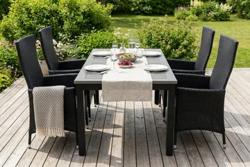 Monaco förlängningsbar matgrupp utomhus inkl. iläggskiva 150-250 cm med 4 Jenny ställbar matstol - Svart/Grå - Utemöbler & utemiljö - Utegrupp - Matgrupp utomhus