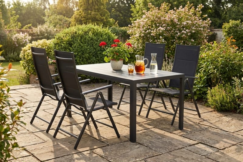 Siri Matgrupp utomhus 150 cm med 4 Maggie Vadderad Fällbar Positionsstol - Utemöbler & utemiljö - Utegrupp - Matgrupp utomhus