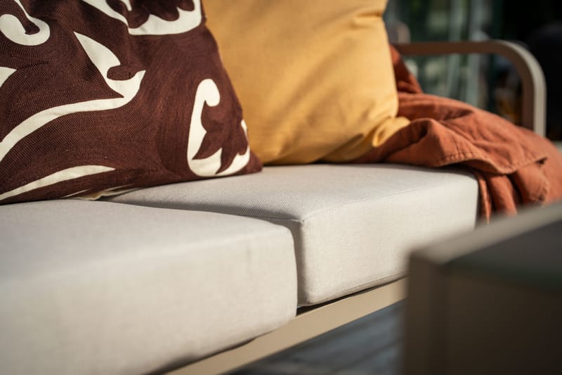 Soffa Hillerstorp Hånger - Sand - Utemöbler & utemiljö - Utegrupp - Soffgrupp utomhus