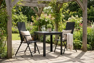 Tunis utomhus caféset 70x70 cm med 2 Sanna positionsstolar - Svart/Svart - Utemöbler & utemiljö - Utegrupp - Cafegrupp & cafeset