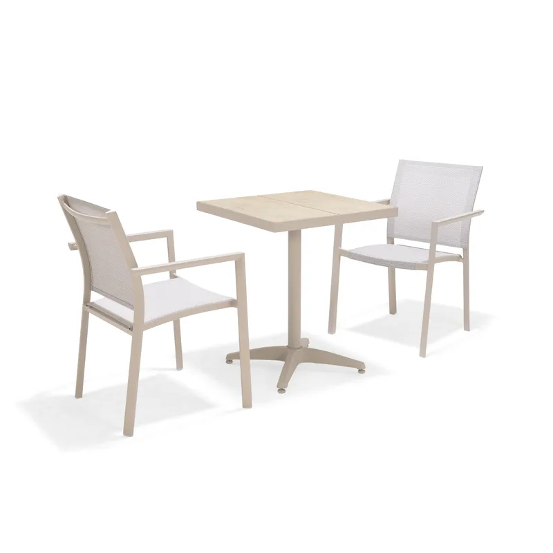 Utomhusset Urbanite bistrobord + 2 carverstolar, ljusgrå