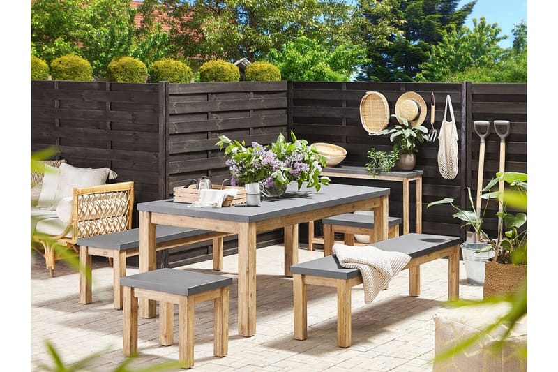 Trädgårdsbänk 160 cm grå OSTUNI - Grå - Utemöbler & utemiljö - Utesoffa - Trädgårdsbänk & utebänk