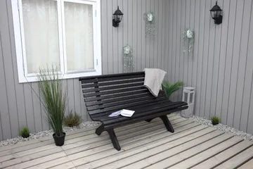 Norvald Bänk Utomhus - Kaffesvart - Utemöbler & utemiljö - Utesoffa - Trädgårdssoffa