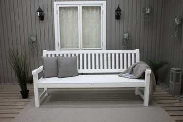 Rimforsa Trädgårdssoffa - Vitlaserad Furu - Utemöbler & utemiljö - Utesoffa - Trädgårdssoffa