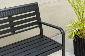 Elvas Utebänk - Svart - Utemöbler & utemiljö - Utesoffa - Trädgårdsbänk & utebänk