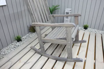 Gungstol Ellabell Vit - Vit - Utemöbler & utemiljö - Utestol & trädgårdsstol - Gungstol utomhus