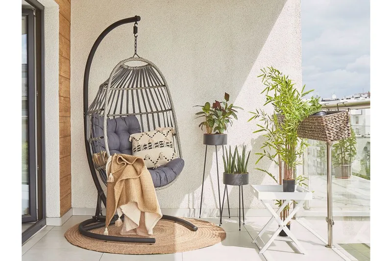 Hängstol Utomhus med stativ konstrotting mörkgrå SESIA - Grå - Utemöbler & utemiljö - Utestol & trädgårdsstol - Hängfåtölj & hängstol utomhus